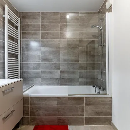 Proche Centre Republique